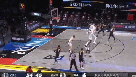 1615713045630036352.gif 22.gif